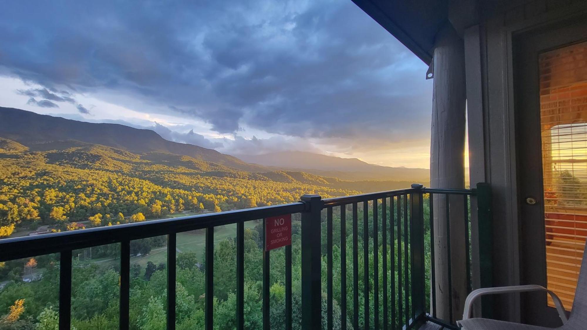 Stairway To Heaven, Breathtaking Mtn Views Indoor Pool & Hot Tub Appartement Gatlinburg Buitenkant foto